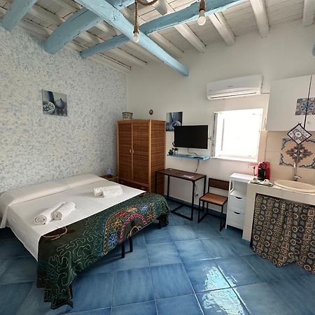Apartamento Al Centro Del Centro - Favignana Exterior foto